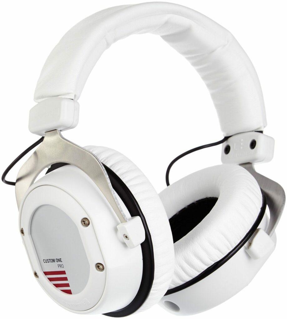 Beyerdynamic Custom One Pro - Auriculares de diadema cerrados, blanco