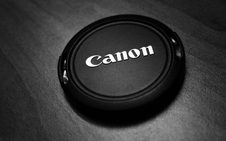 Canon te reembolsa hasta  por la compra de una selección de objetivos 📷📹