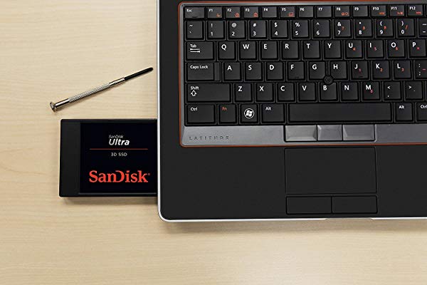 Un SSD fácil de montar con una velocidad del rayo. Un SSD fácil de montar con una velocidad del rayo.