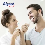 Signal pasta de dientes anticaries con flúor y calcio, paquete 2 x 100 ml