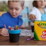 Crayones de cera Crayola, paquete de 64 colores