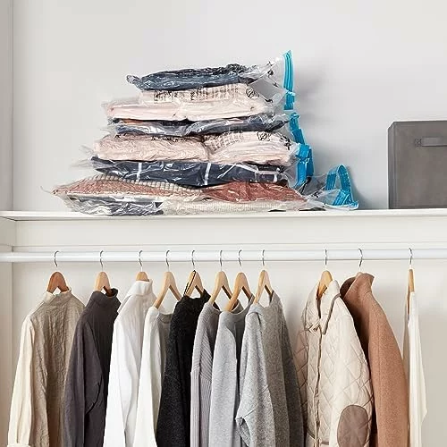 Pack de 20 bolsas de vacío Amazon Basics con bomba manual