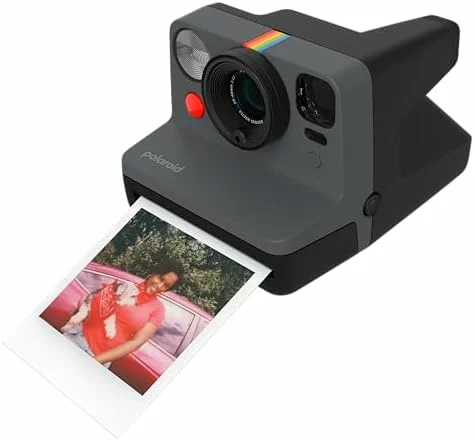 Polaroid Now Gen3 – Black + Color Film Bundle (16 Photos)