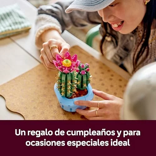 LEGO Botanicals Cactus en flor con maceta artificial