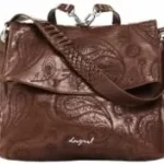 Mochila Desigual marrón de efecto piel