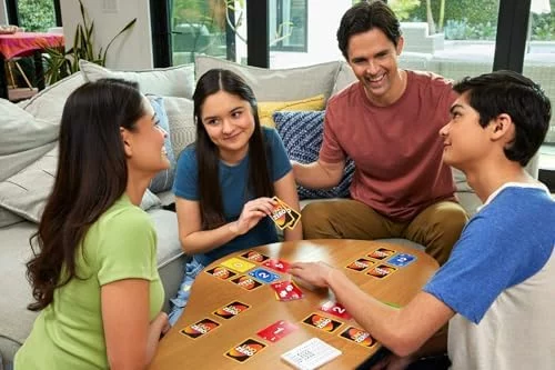 Mattel Games UNO Zero en lata metálica