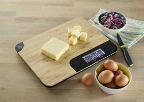 Tabla de cortar de bambú JOCCA con báscula integrada